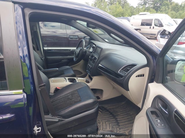 2C4RDGBG5GR126109 Dodge Grand Caravan Se/sxt