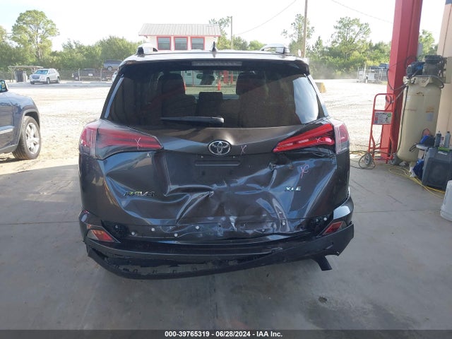 Toyota Rav4 Xle 2018 JTMWFREV6JD122390 Image 6
