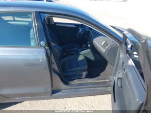 3VWDB7AJ6JM237843 Volkswagen Jetta 1.4t Se/1.4t Wolfsburg Edition