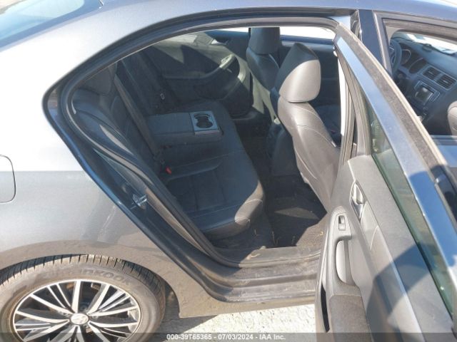 3VWDB7AJ6JM237843 Volkswagen Jetta 1.4t Se/1.4t Wolfsburg Edition