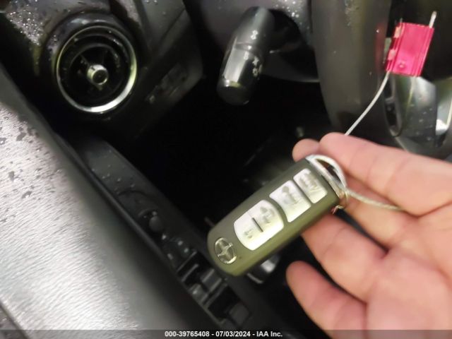 3MYDLBZV3GY102803 Scion IA
