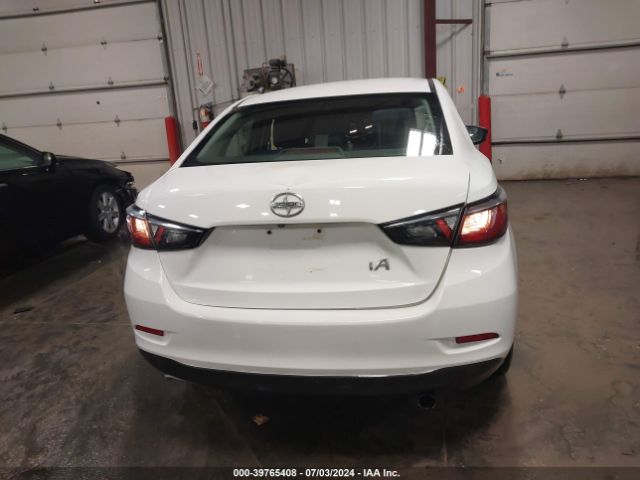 3MYDLBZV3GY102803 Scion IA