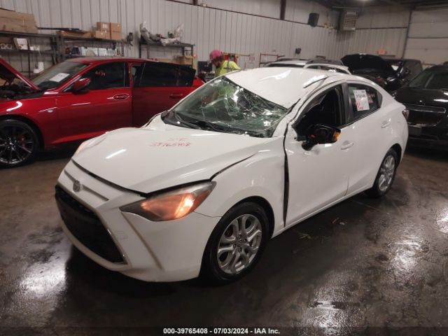 3MYDLBZV3GY102803 Scion IA