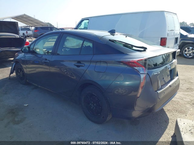 Toyota Prius Two 2017 JTDKBRFU3H3043873 Image 3