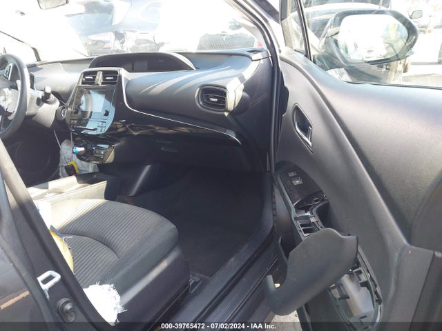 Toyota Prius Two 2017 JTDKBRFU3H3043873 Image 5