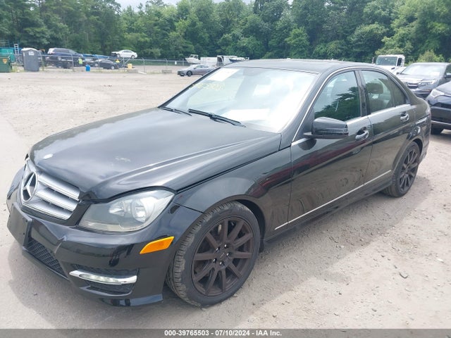 WDDGF8AB7ER313907 Mercedes-Benz C 300 Luxury 4matic/sport 4matic