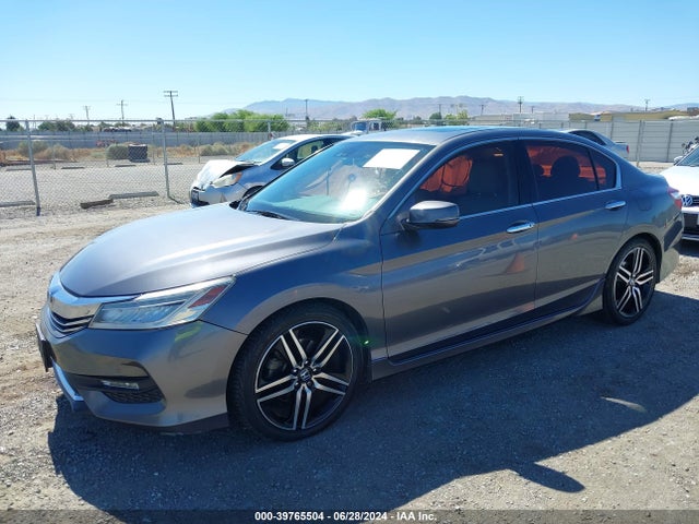 Honda Accord Touring 2016 1HGCR3F92GA034537 Image 2