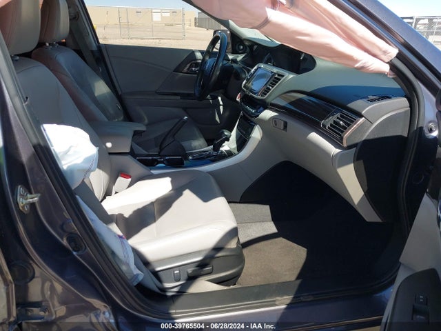 Honda Accord Touring 2016 1HGCR3F92GA034537 Image 5