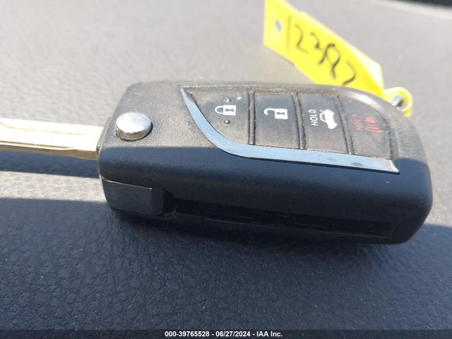 Продажа на аукционе авто 2019 Toyota Camry Le, vin: 4T1B11HK3KU799328, номер лота: 39765528