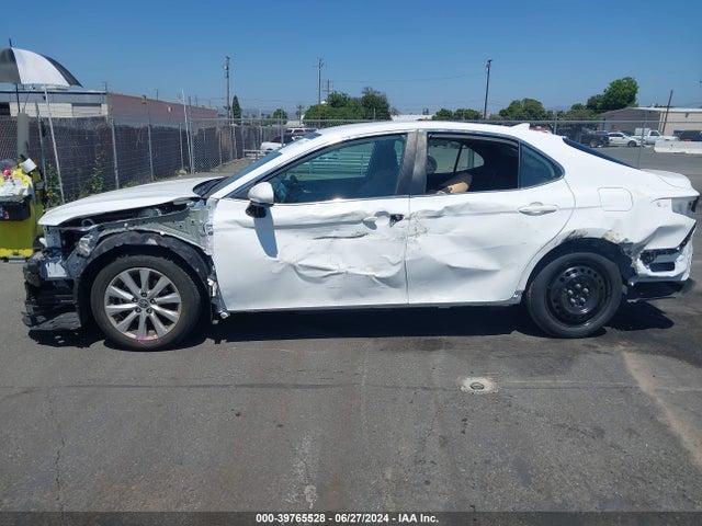 Продажа на аукционе авто 2019 Toyota Camry Le, vin: 4T1B11HK3KU799328, номер лота: 39765528