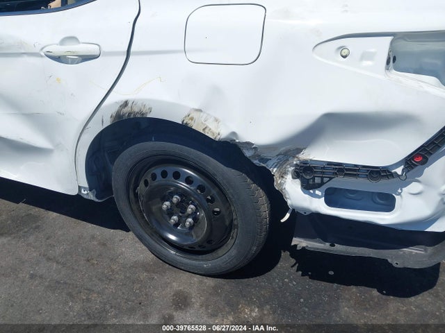 Продажа на аукционе авто 2019 Toyota Camry Le, vin: 4T1B11HK3KU799328, номер лота: 39765528