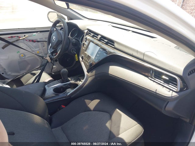 Продажа на аукционе авто 2019 Toyota Camry Le, vin: 4T1B11HK3KU799328, номер лота: 39765528