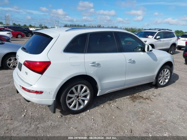 WA1LFAFP9FA053704 Audi Q5 2.0t Premium