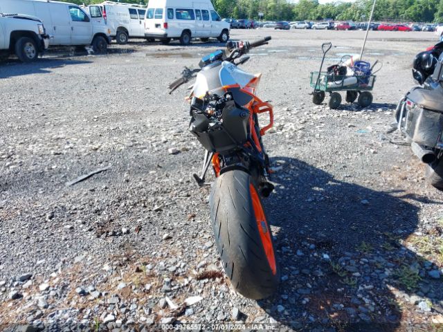 2022 KTM 1290 VBKV39403NM952548 Photo 5