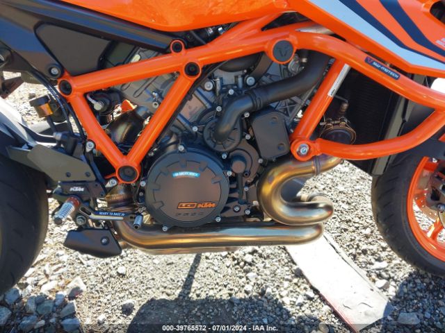 2022 KTM 1290 VBKV39403NM952548 Photo 7