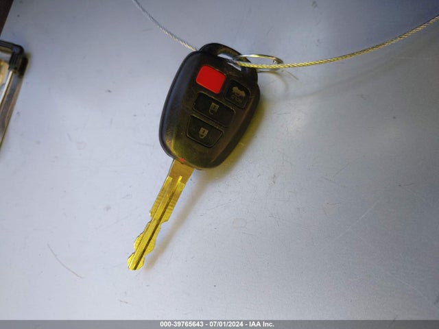Toyota COROLLA LE 2015 5YFBURHE5FP203336 Image 11