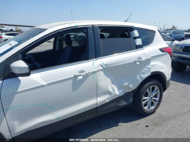 2019 FORD ESCAPE 1FMCU0GD1KUA47572 Photo 5