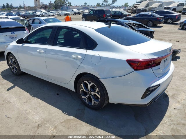 KIA Forte Lxs 2021 3KPF24AD9ME324624 Image 3