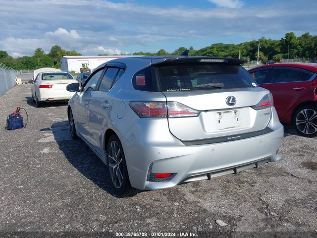 Lexus CT 200H 2014 JTHKD5BH0E2174285 Image 3