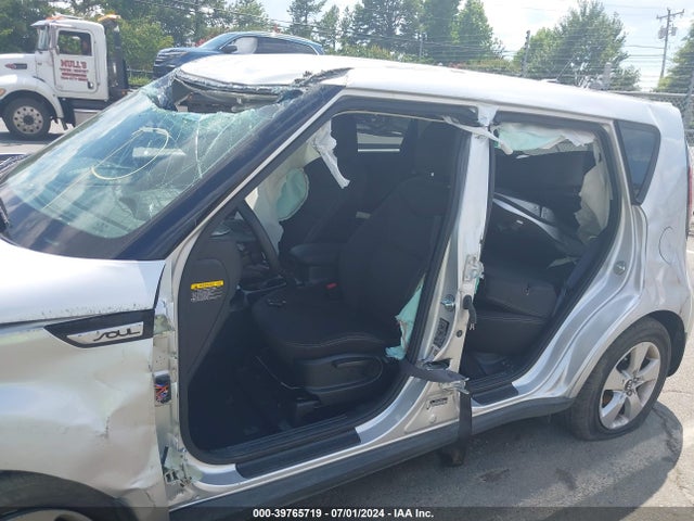 KIA Soul 2018 KNDJN2A25J7513254 Image 6