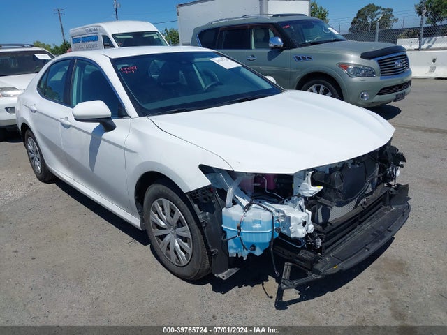 Toyota Camry Le Hybrid 2023 4T1C31AK3PU058113 zdjęcie główne
