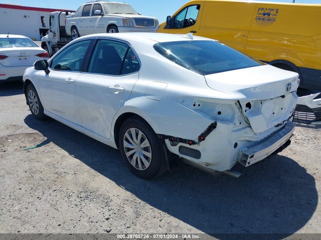 Toyota Camry Le Hybrid 2023 4T1C31AK3PU058113 Image 3