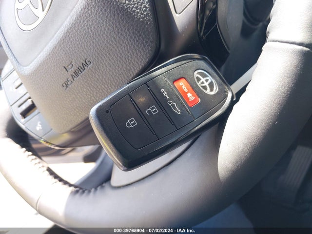 Toyota Prius Limited Awd-e 2024 JTDADABU6R3007853 Image 11