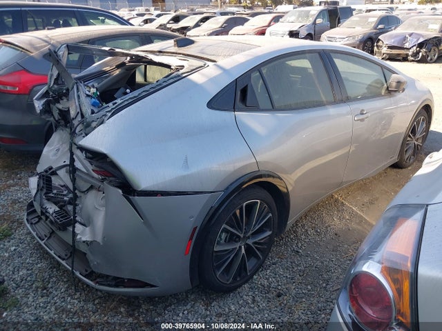 Toyota Prius Limited Awd-e 2024 JTDADABU6R3007853 Image 4