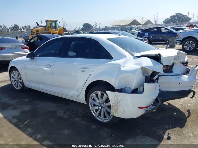 Audi A4 2.0t Premium 2017 WAUGNAF41HN013688 Image 3