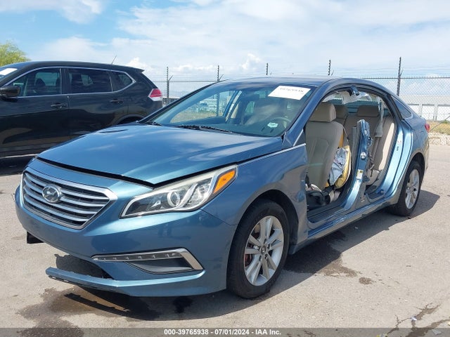 Hyundai SONATA SE 2015 5NPE24AF4FH203642 Image 2