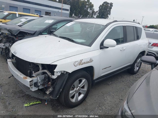 Jeep Compass Latitude 2016 1C4NJCEA8GD640871 Image 2