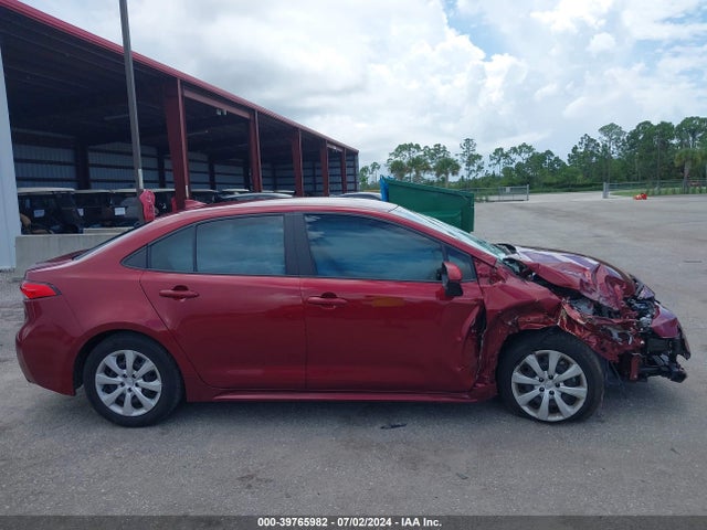 Toyota COROLLA LE 2022 5YFEPMAE6NP367100 Image 13