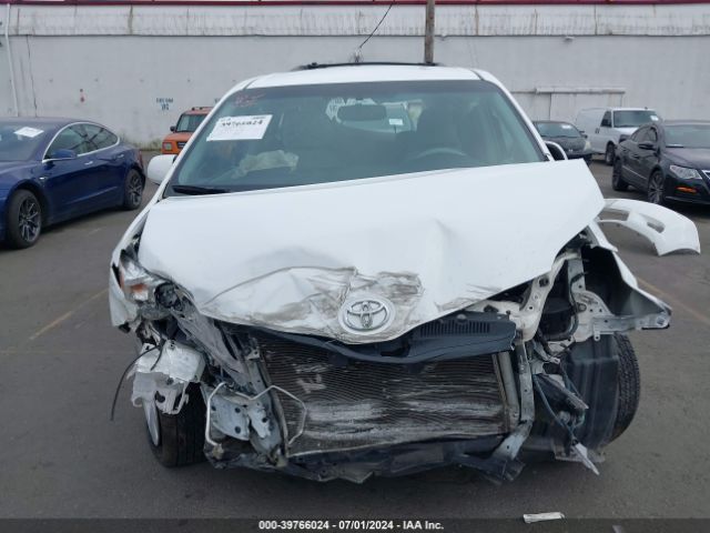 5TDKK3DC1ES506112 Toyota Sienna Le V6 8 Passenger