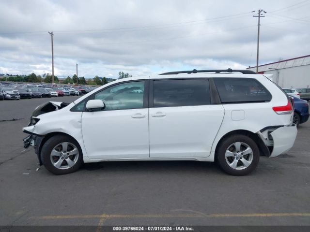 5TDKK3DC1ES506112 Toyota Sienna Le V6 8 Passenger