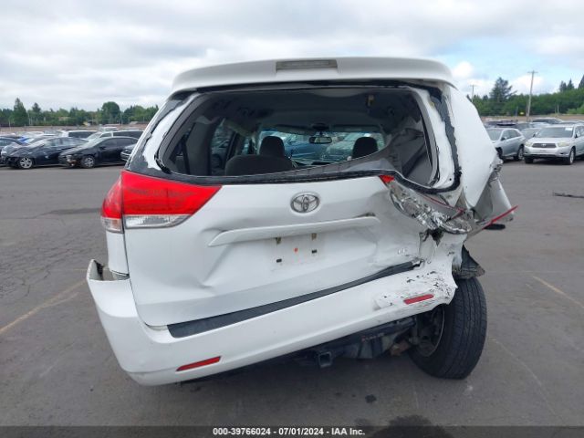 5TDKK3DC1ES506112 Toyota Sienna Le V6 8 Passenger