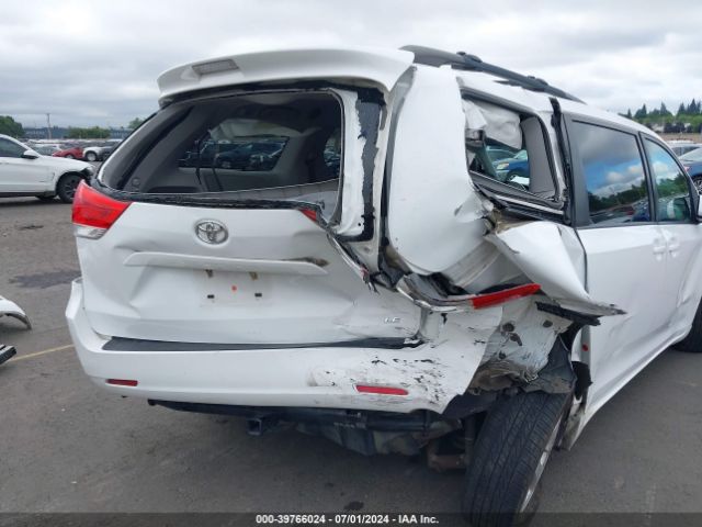 5TDKK3DC1ES506112 Toyota Sienna Le V6 8 Passenger