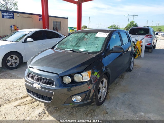 Chevrolet Sonic Ltz Auto 2015 1G1JE6SB5F4144998 Image 2