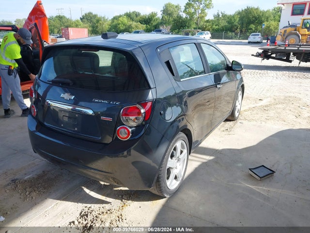 Chevrolet Sonic Ltz Auto 2015 1G1JE6SB5F4144998 Image 4