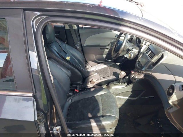 Chevrolet Sonic Ltz Auto 2015 1G1JE6SB5F4144998 Image 5