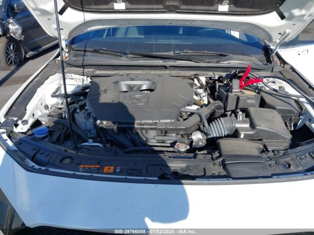 JM1BPAKM4P1615584 Mazda Mazda3 2.5 S Select