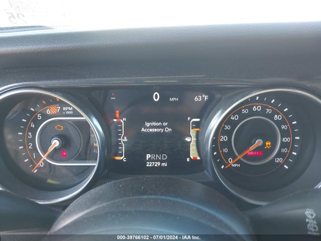 1C4HJXDN3MW832420 Jeep Wrangler Unlimited Sport Altitude 4x4