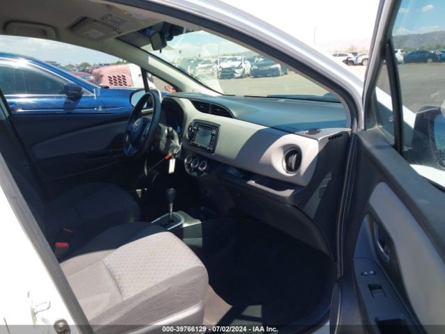 VNKKTUD32FA040635 Toyota YARIS LE
