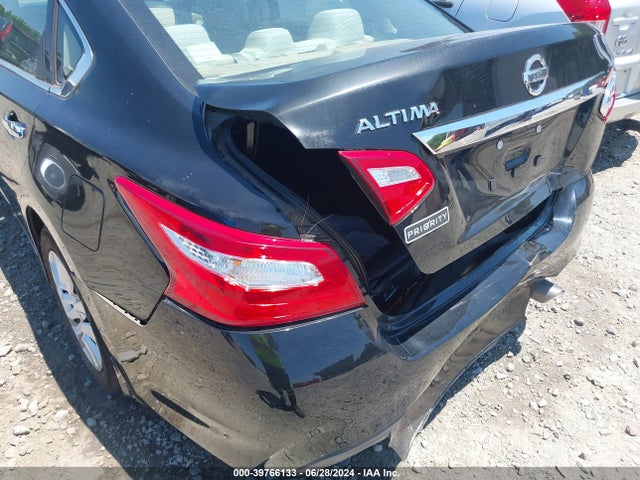 Nissan Altima 2.5 S 2017 1N4AL3AP4HC158074 Image 18
