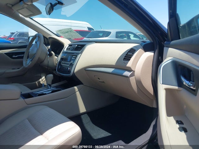 Nissan Altima 2.5 S 2017 1N4AL3AP4HC158074 Image 5
