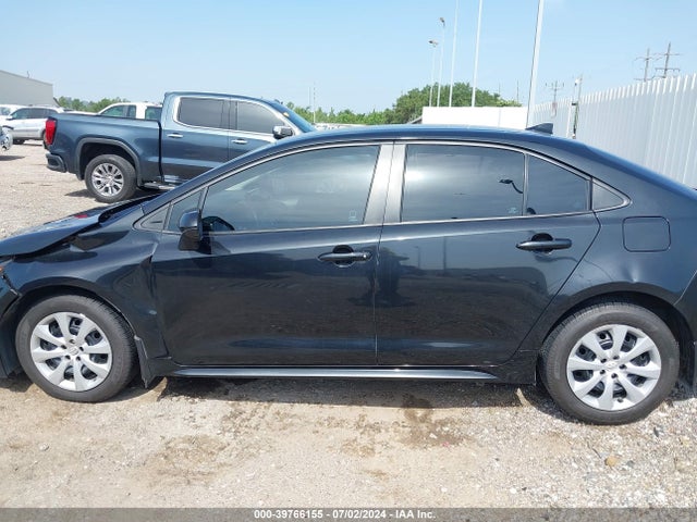 Toyota COROLLA LE 2022 5YFEPMAE2NP300820 Image 15