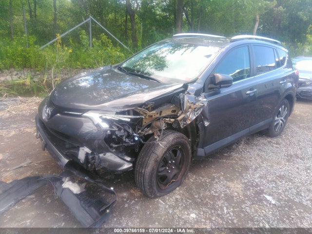 Toyota RAV4 LE 2016 2T3BFREV5GW499173 Image 2