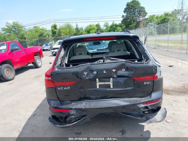 YV4L12RK4N1945235 Volvo Xc60 B5 Momentum