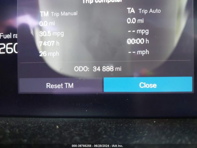 YV4L12RK4N1945235 Volvo Xc60 B5 Momentum