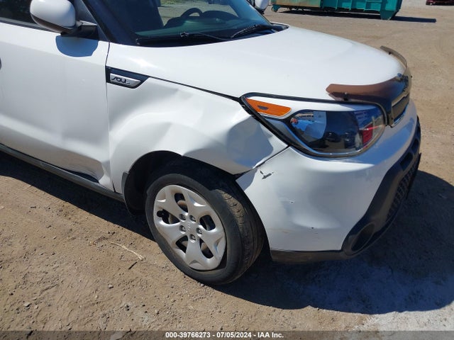 KIA Soul 2015 KNDJN2A24F7232019 Image 6