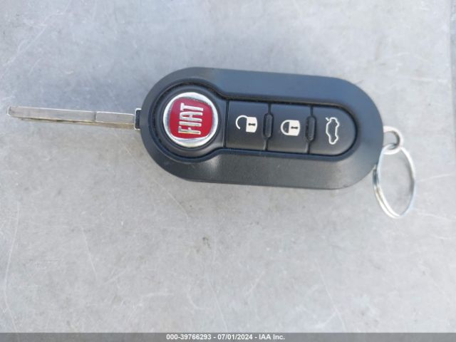3C3CFFAR8GT134641 Fiat 500 POP